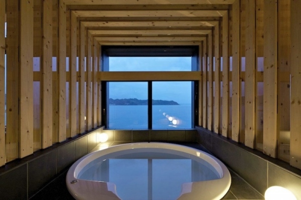 hus geometriska former i japan badkar