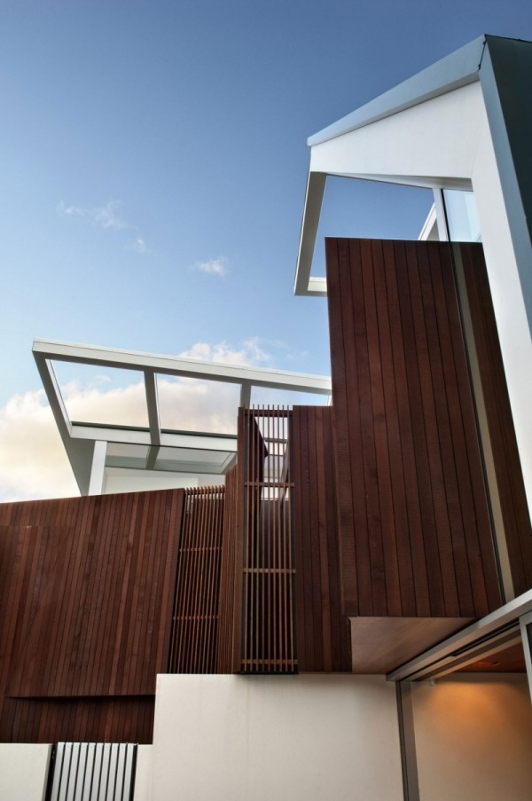 Hus mot Sea-Wellington fasadbeklädnad i trä