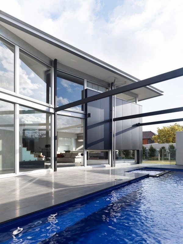 modern husdesign i Melbourne pool utanför