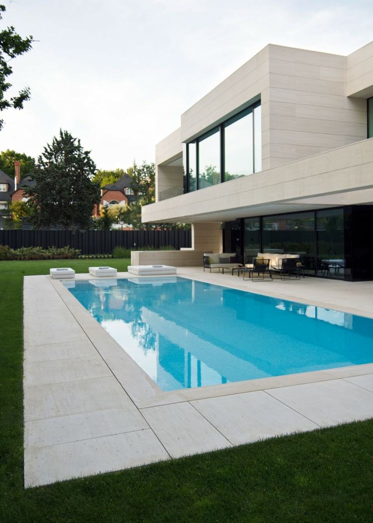 hus modern spiraltrappa pool trädgård terrass