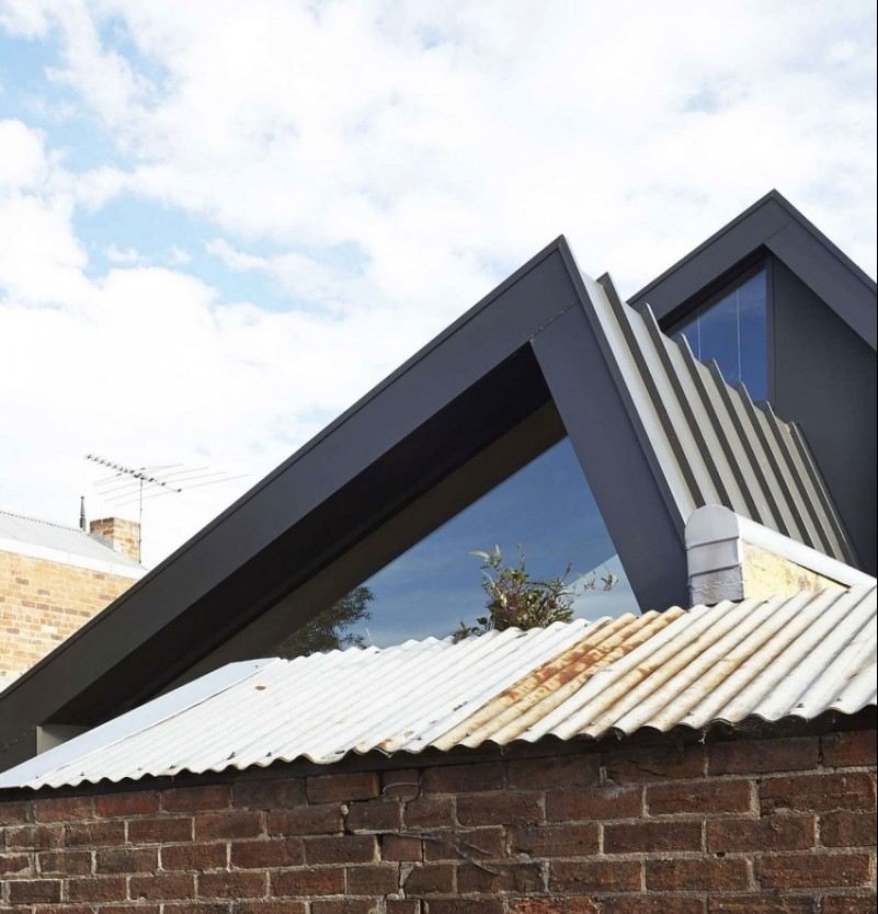hus-renovera-renovera-utanför-fönster-tak-tegel-modern-arkitektur