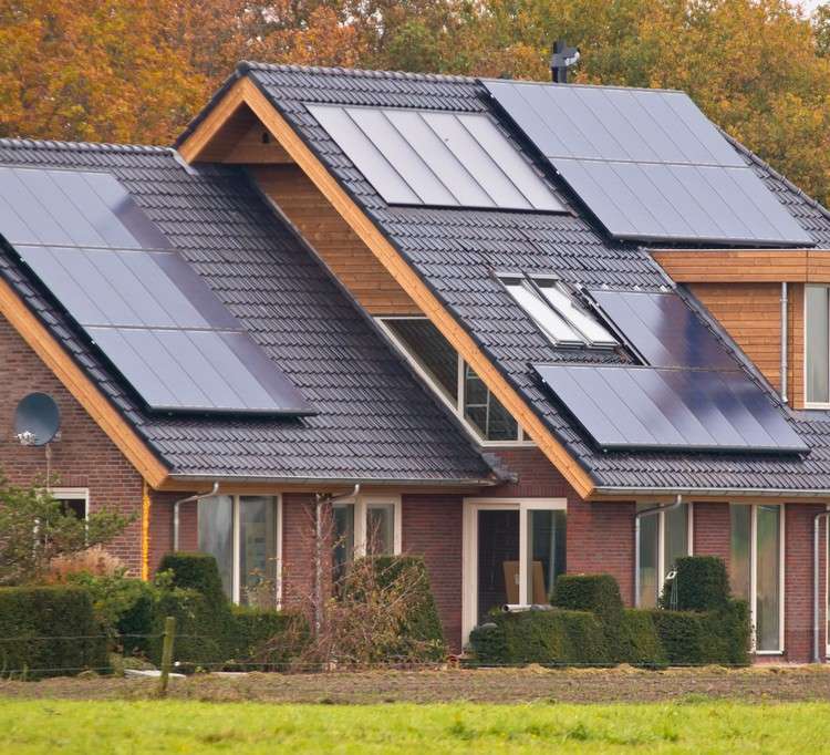 Solsystem för huset fördelar husbyggnadstrender 2021