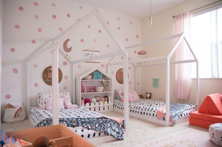 Hus säng för barn tvillingar idéer väggdekoration design Montessori
