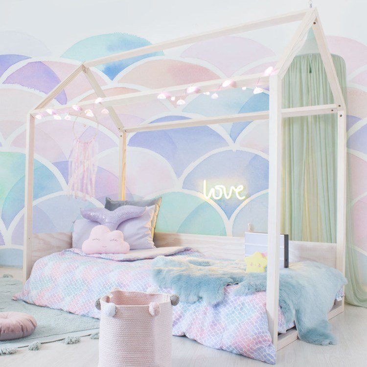Hussäng för barnflicka Montessori barnkammare som dekorerar väggmålning lila rosa myntgransbelysning