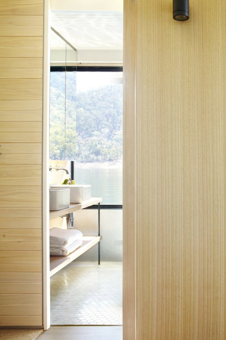 husbåt inredning design badrum design fönster konsol