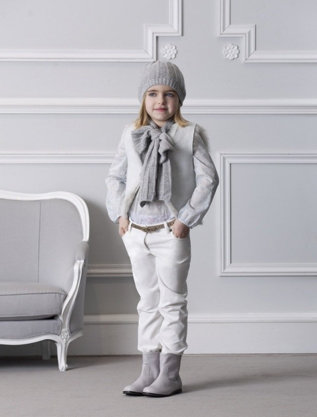 Festlig-elegant-barn-mode-för-skolan-inskrivning-dior-höst-vinter-kollektion