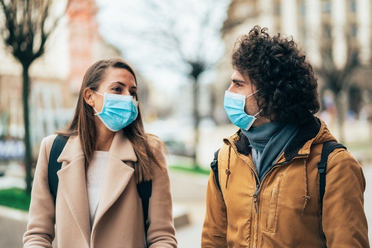 Hudvård-på-ansikte-tips när du bär en coronavirus-skyddsmask