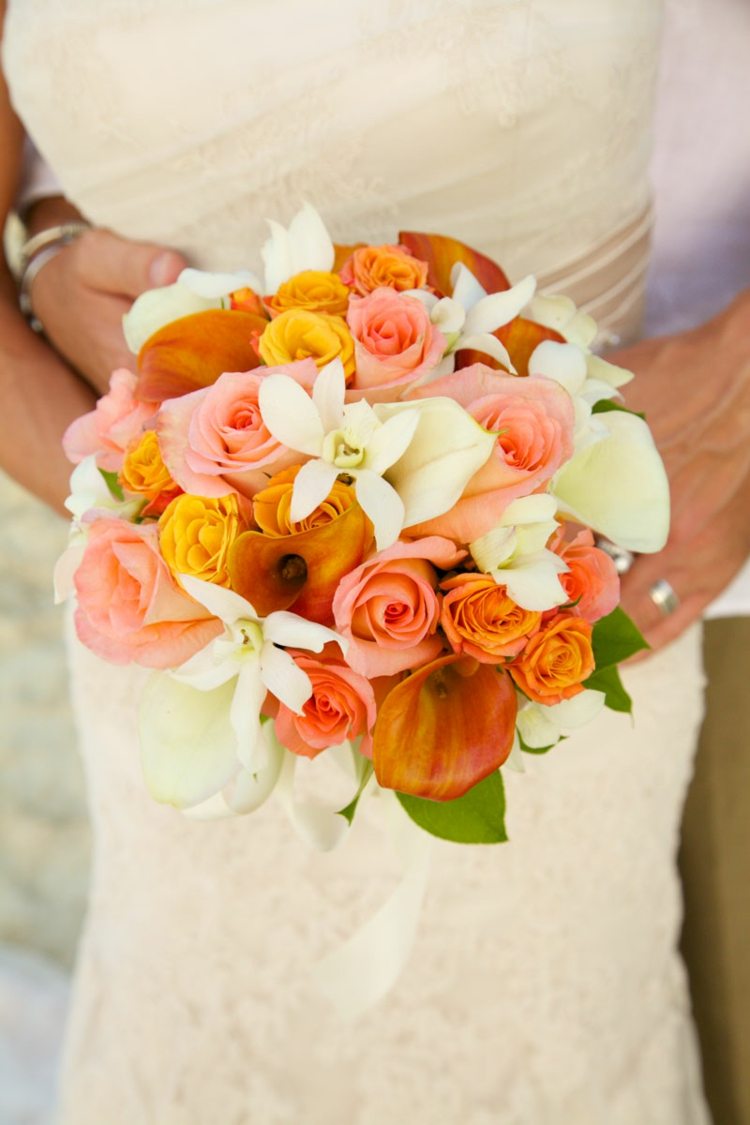 bröllop-blommor-idéer-rosor-juni-traditionella-blommor-varma nyanser