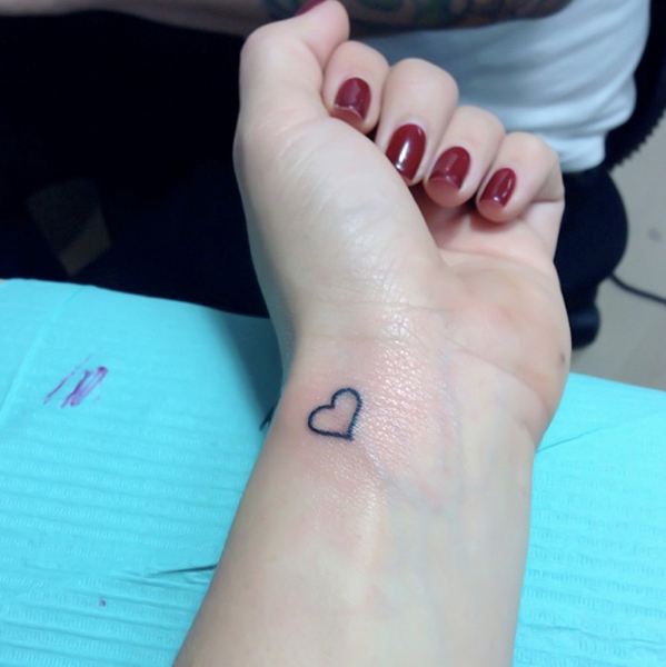Sydän Tatuointi Ranteessa