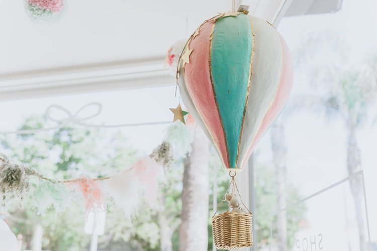 Gör en luftballong för födelsen av pappersmake
