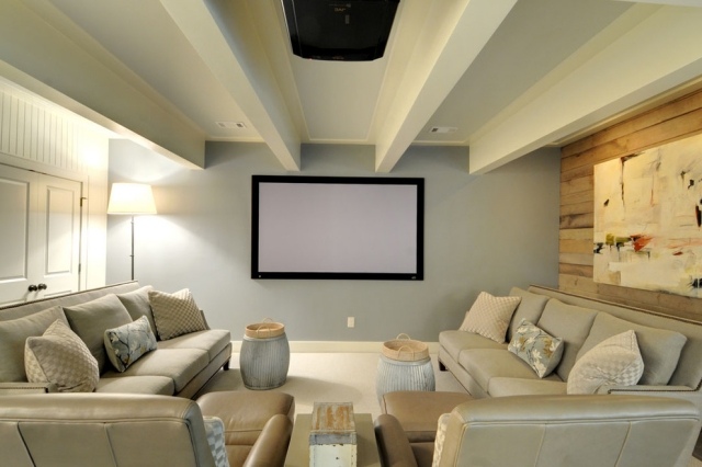 hemmabio integreras i vardagsrummet soffa fåtölj beige ljus mysigt