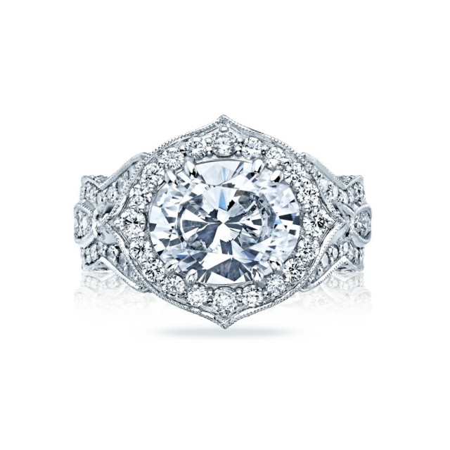 Diamanter fina smycken av kända designers