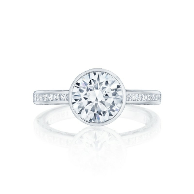 runda diamant sidstenar vitguld ring design