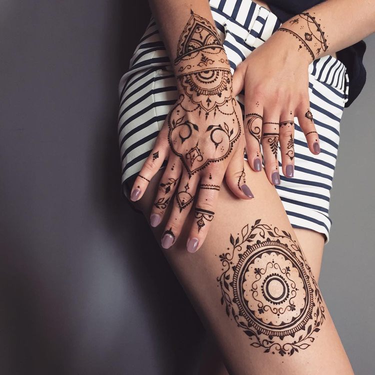 Henna-tatuering-gör-det-själv-lår-händer-prydnader