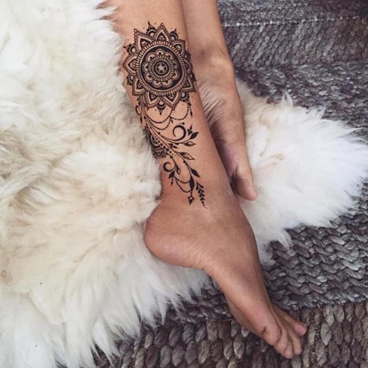 henna-tatuering-gör-det-själv-fötter-dreamkatcher-dreamcatcher