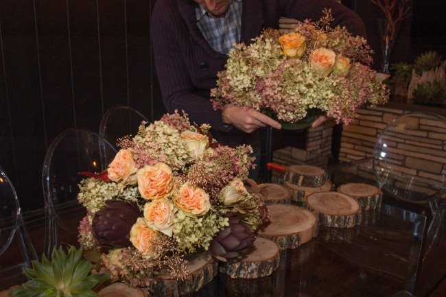 höstens blomsterarrangemang bordsdekoration rustik charm