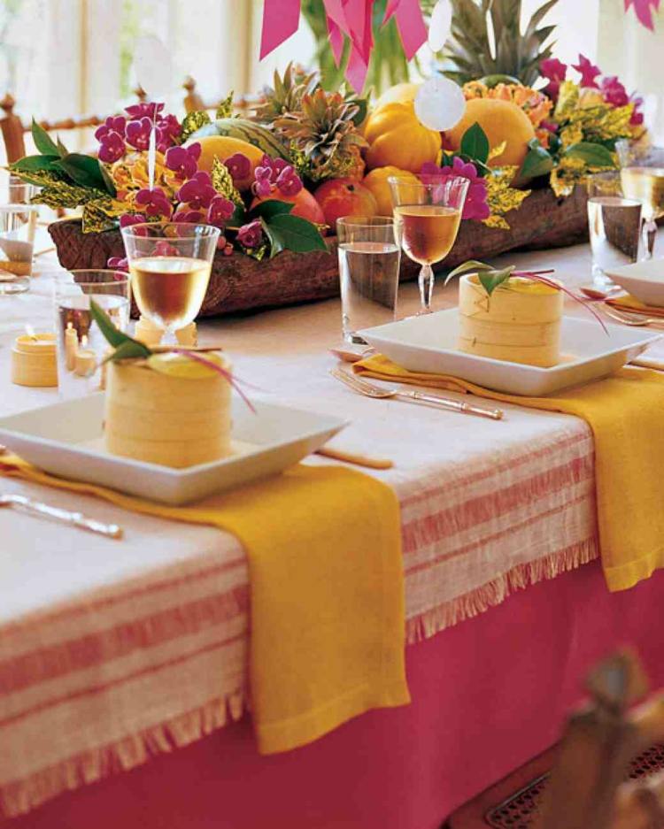 höstbordsdekoration rosa martha stewart gult arrangemang blomsterlåda pumpa