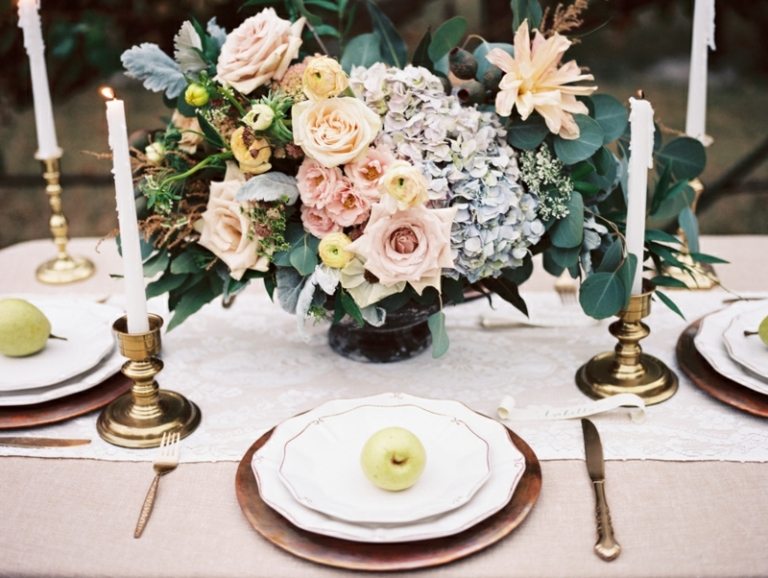 höstbordsdekorationer blommor tuscany stil metallic färg huebsch strauss äpplen