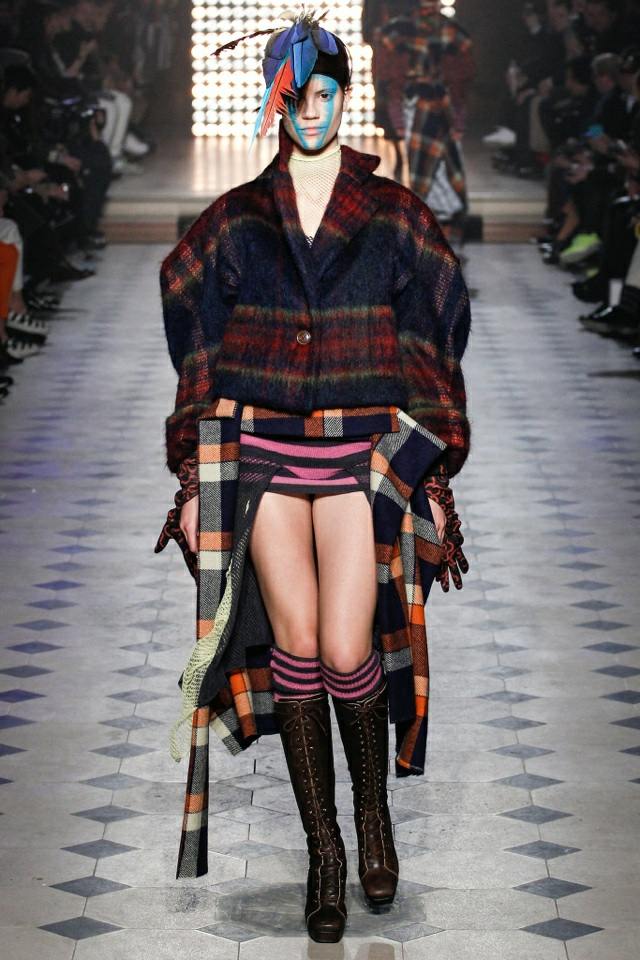 vivienne westwood kappa asymmetriskt skuren