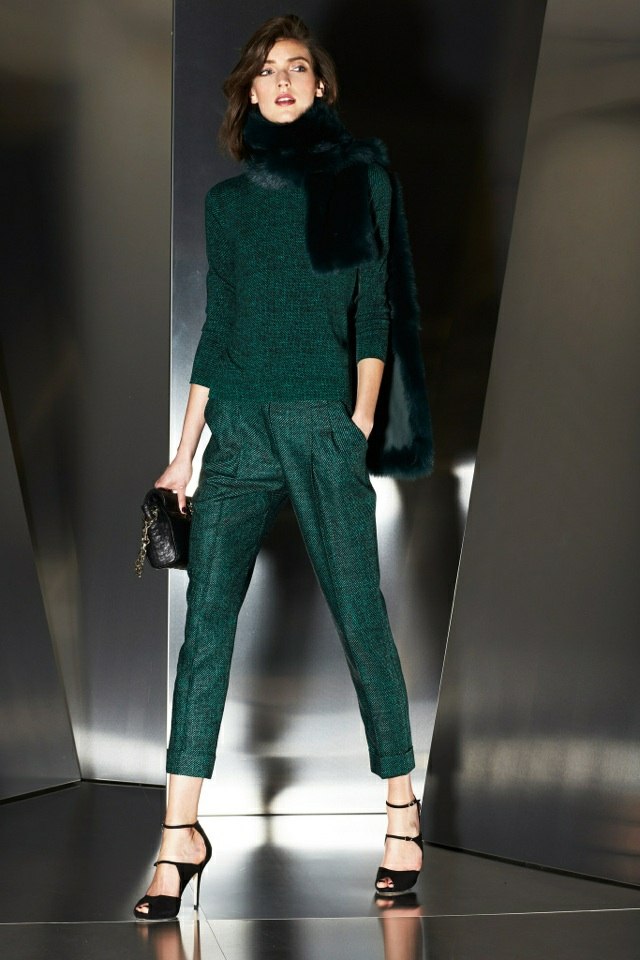 Escada-jade-grön-med-halsduk