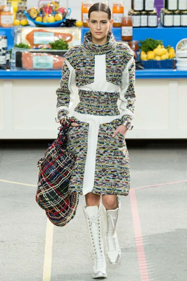 Chanel-ull-kappa-välplockad-med midja