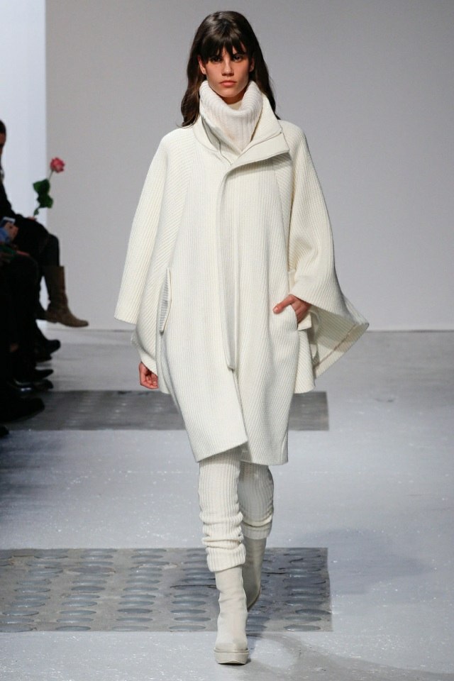 barbara-bui-turtleneck-tröja-i-vitt