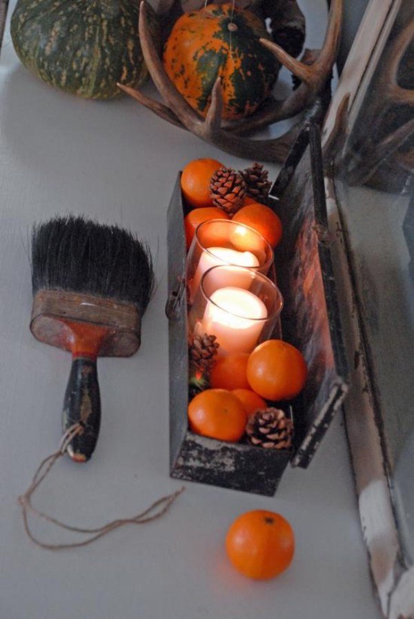 dekoration-höst-bord-mandariner-doftande-lyktor-kottar