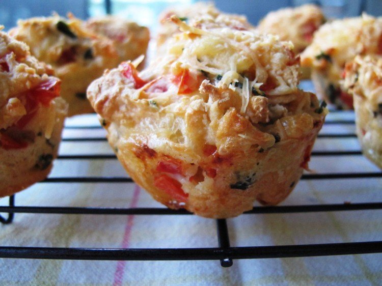 Fina muffins -bak-tomat-mozarella-recept-läckra