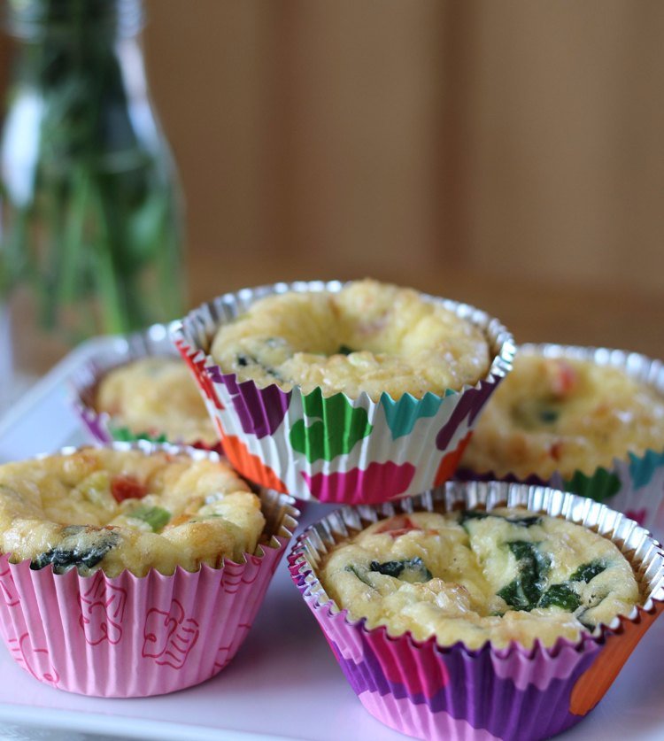 Starka muffins -bak-grönsaker-barn-tomat-ost