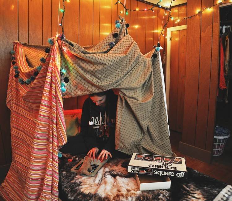 grotta bygga säng tonåring idé DIY