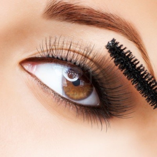 mascara-sätta på-ögonfransar-bättre-look-tips