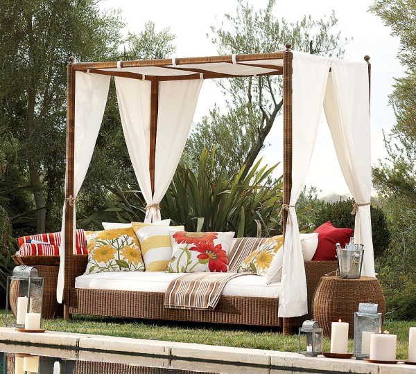trädgårdsmöbler terrass uppsättning lounge möbler vit himmelssäng kasta kuddar