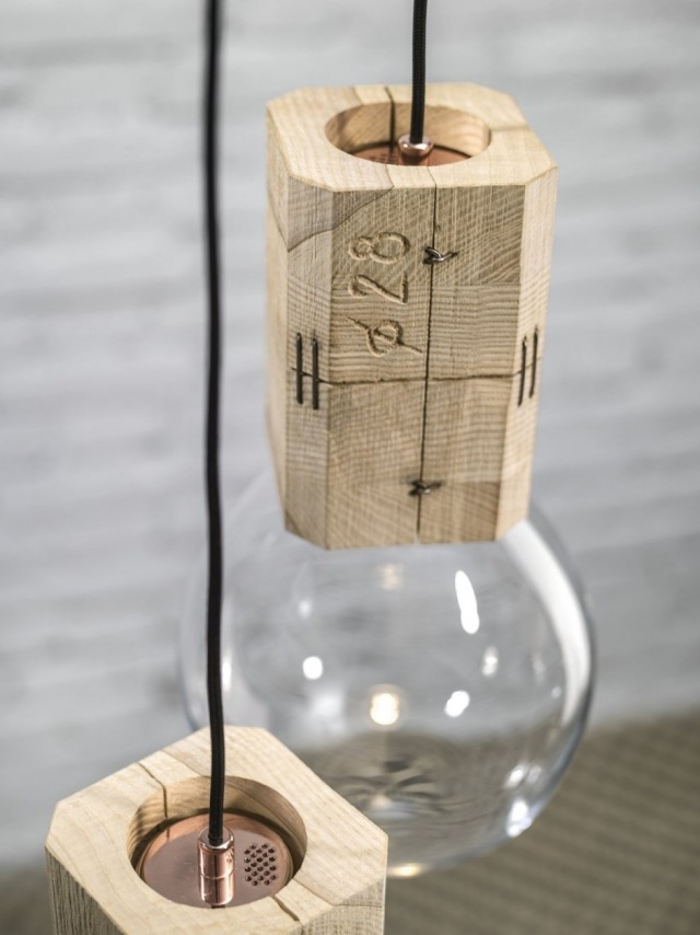 hängande lampa tillverkade hantverksteknik kristallglas blåser Tjeckien