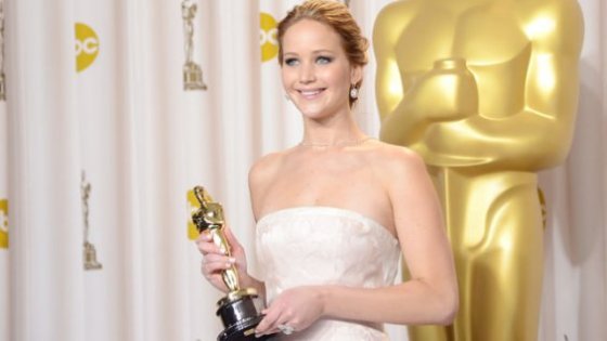 Updo - Jennifer Lawrence - Oscars -trend