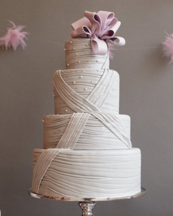 Bröllop-dessert-bord-tårta-golv-tårta-design-med-rosett