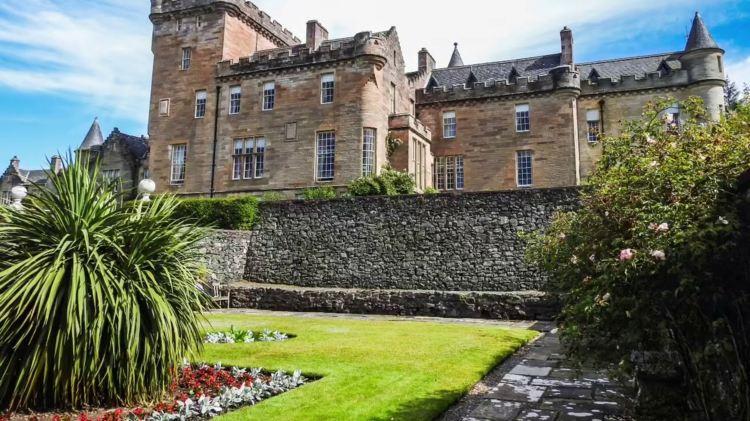 Bröllopsslott Glenapp Castle Skottlands vackraste slott att gifta sig i Europa