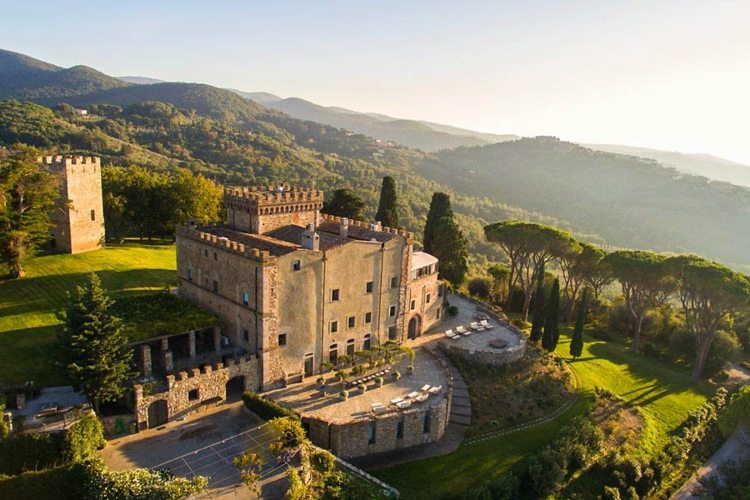 Bröllopsslott bröllop castello di segalari italien romantiska slott europa