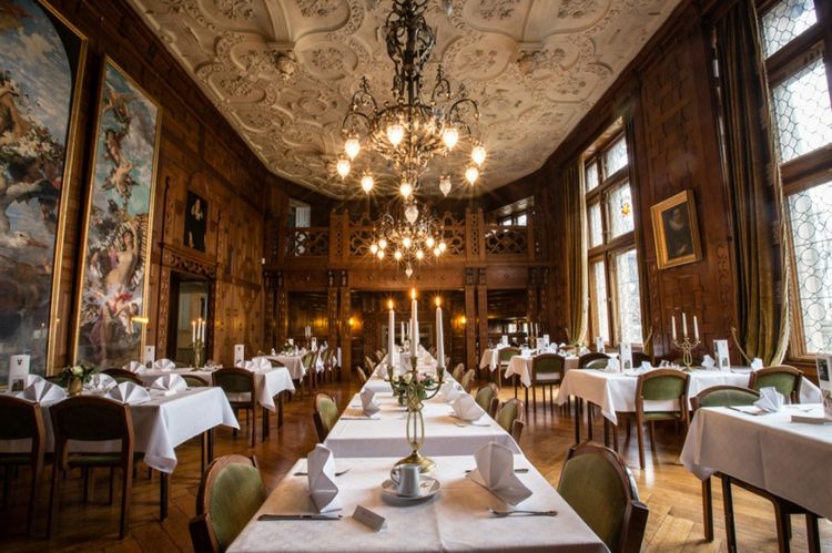 Bröllopsborg Tjolöholm slott Sveriges vackraste romantiska slott att gifta sig i Europa