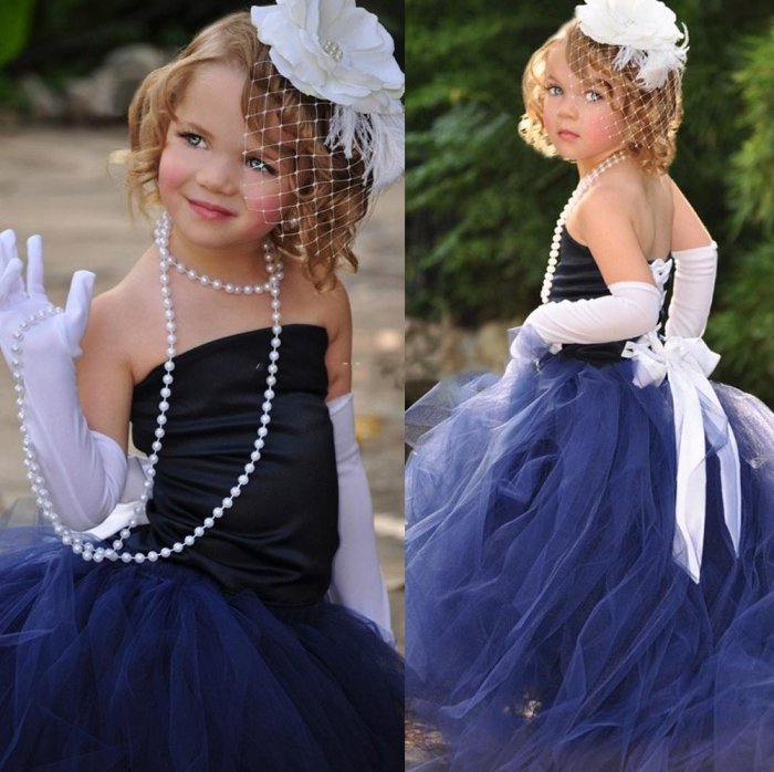 blomma-barn-outfit-idéer-modern-bröllop-marinblå-silver-klädkod