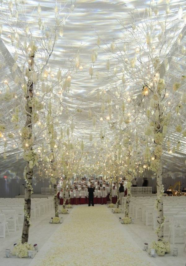 tält-bröllop-dekoration-vit-idé-design