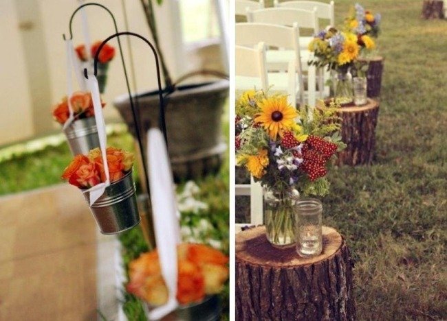 idéer-dekoration-utanför-bröllop-höst-blommor-träd-stammar-sidobord