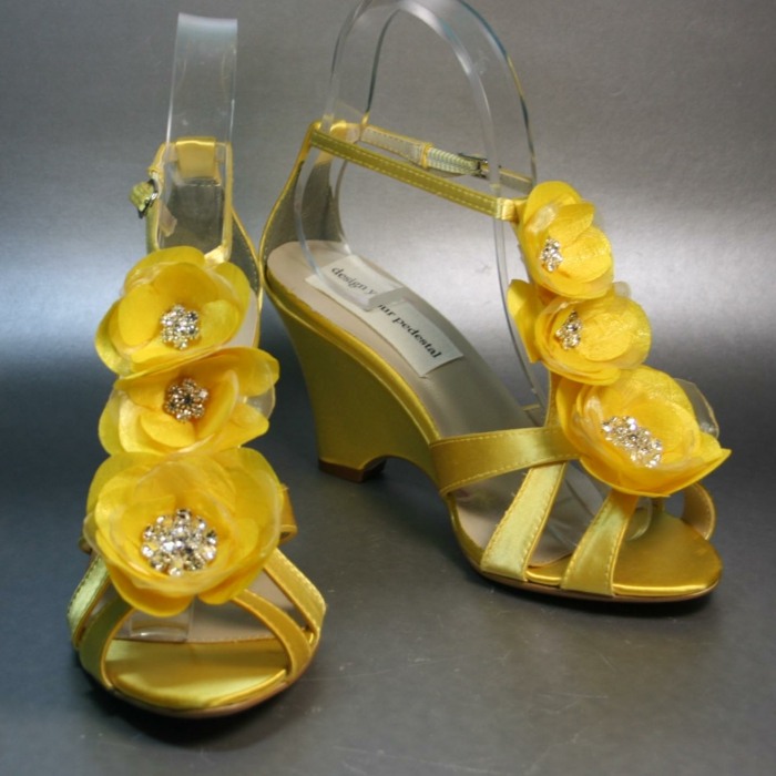 Bröllop-skor-i-gult