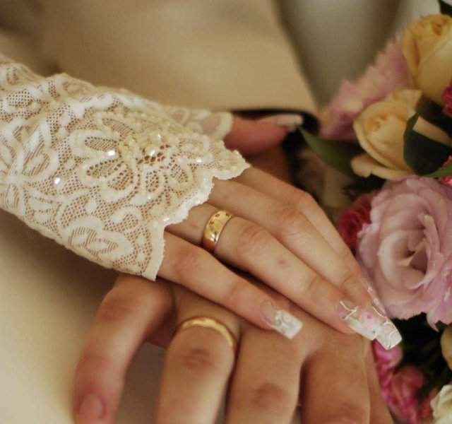 bröllop naglar-bilder-vit-kvadrat-form-dekorationer