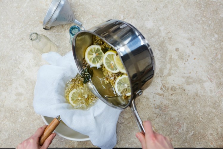 recept med flädersirap likörsilja citronjamieoliver