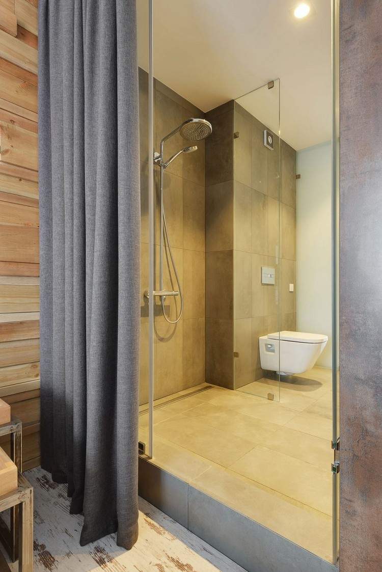 trä-stål-interiör-design-badrum-glas partitioner-golv-nivå dusch