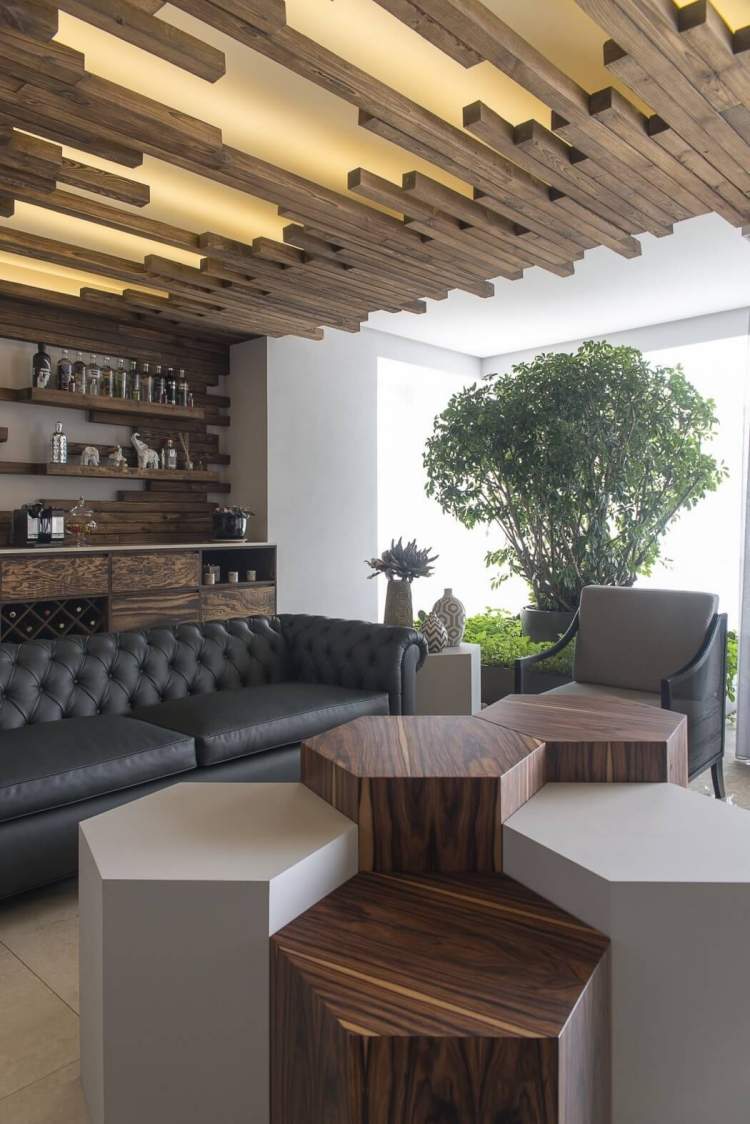 Interiör träpanel -moderna-vardagsrum-soffbord-honeycomb-grå-svart