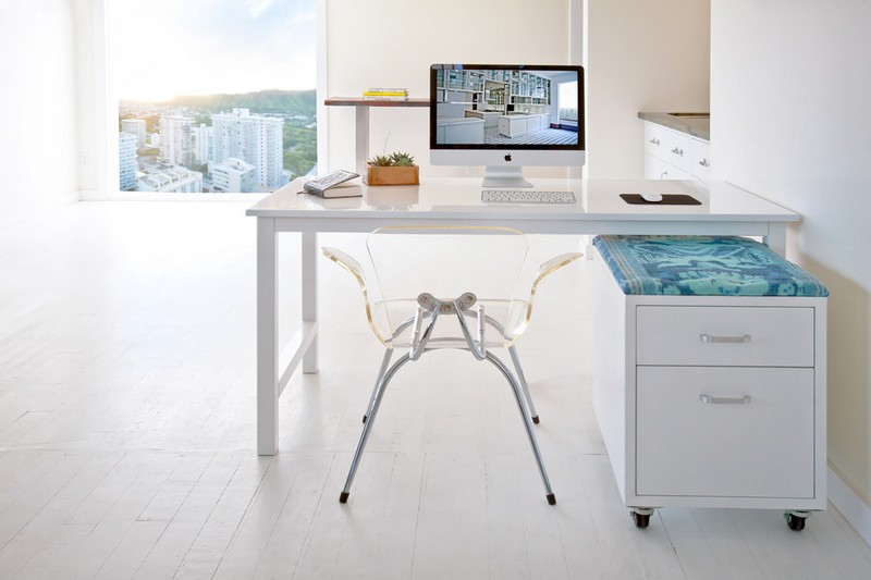 Hem-kontor-inredning-utrymme-fri-rörelse-idéer-akryl-stol