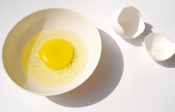 Ασπράδι αυγού για τον έλεγχο της τριχόπτωσης