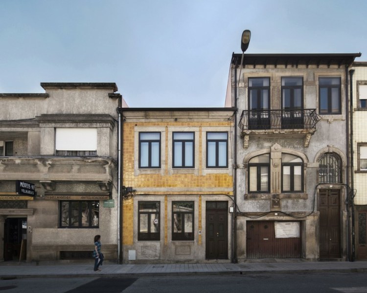 Hotel Porto renoverar gammal byggnad, restaurerar fasad