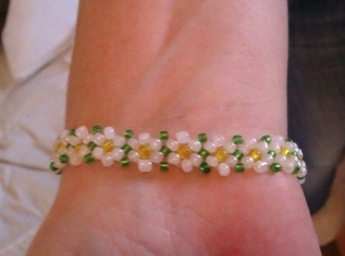 Βραχιόλι από χάντρα Daisy Chain